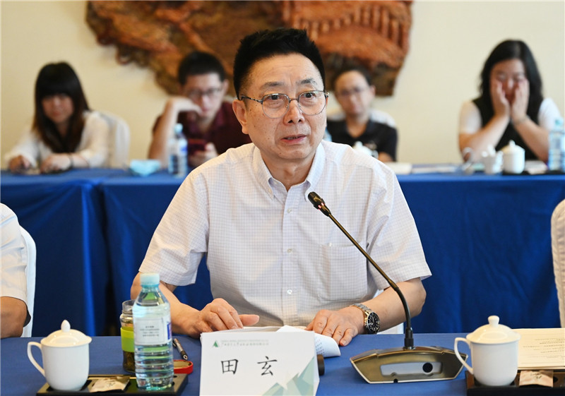 12北京師范大學(xué)歷史學(xué)院特聘教授、原中共中央黨史研究室研究員田玄作專(zhuān)題發(fā)言（李顯楊 攝）.jpg