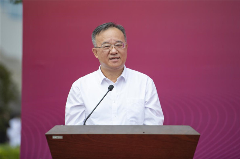 自治區副主席黃俊華宣布項目正式啟動(dòng).jpg