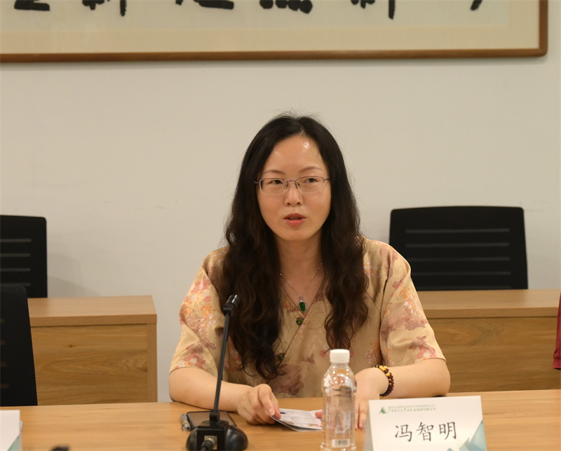 廣西師范大學(xué)文學(xué)院院長(cháng)馮智明發(fā)言.jpg