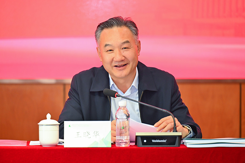 2.自治區黨委宣傳部副部長(cháng)、自治區新聞出版局（版權局）局長(cháng)，一級巡視員王曉華講話(huà).jpg